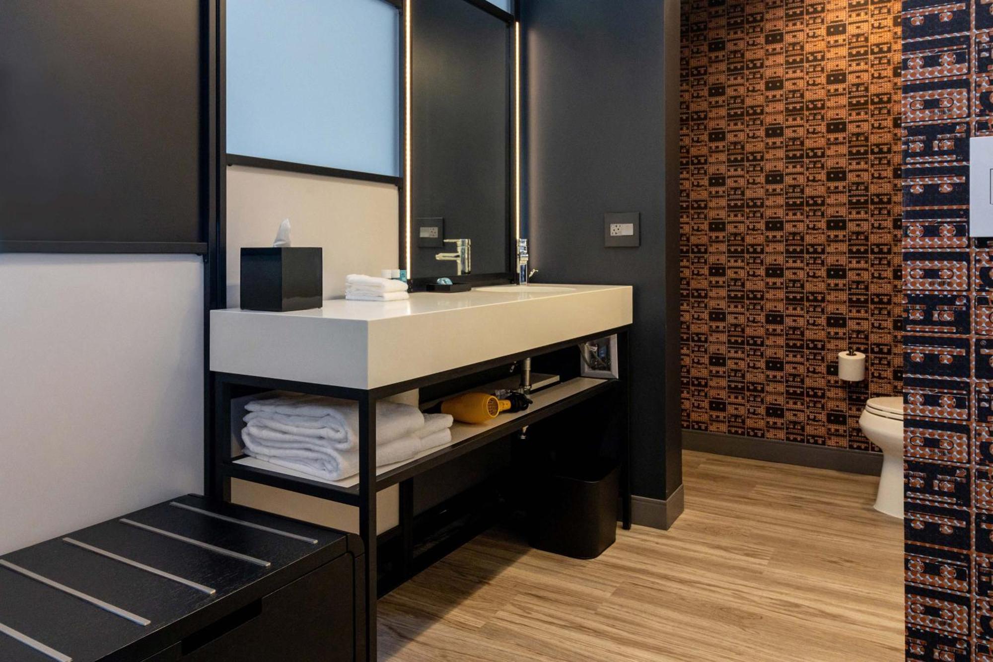 Aloft St. Louis Cortex Экстерьер фото