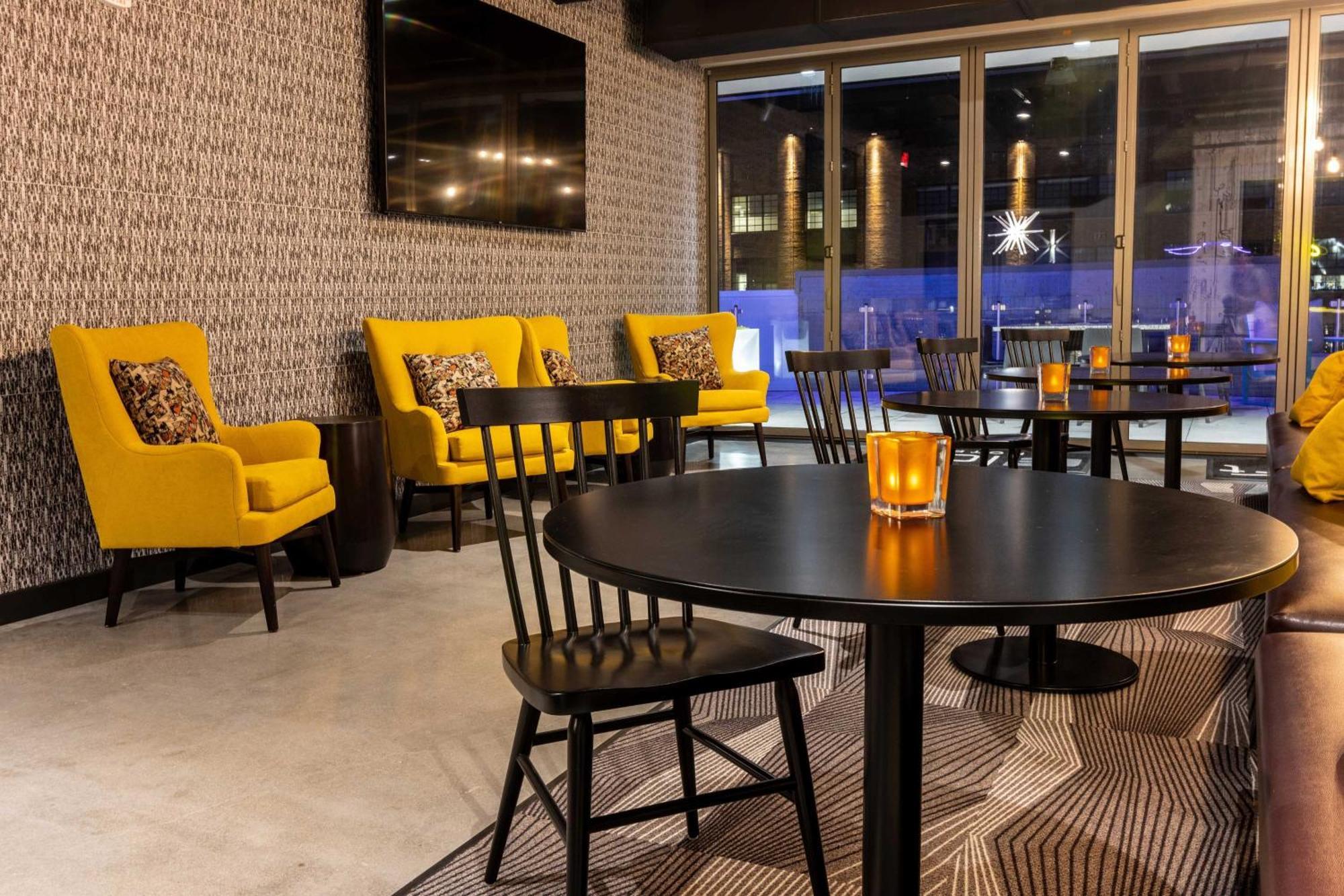 Aloft St. Louis Cortex Экстерьер фото